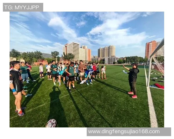 足球星光闪耀绿茵赛场群星逐梦展现激情与荣耀瞬间